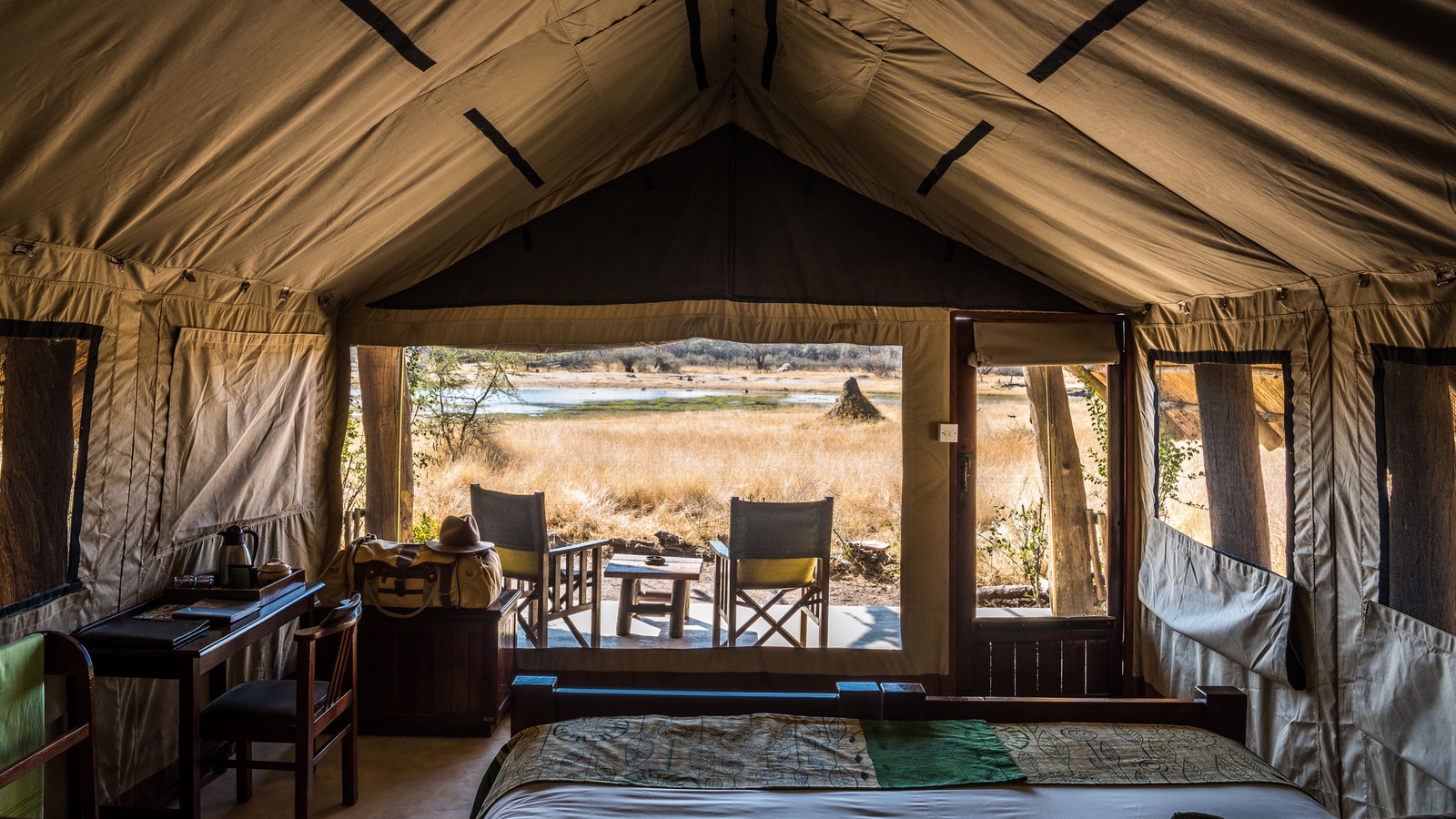 hide-safari-camp-zimbabwe