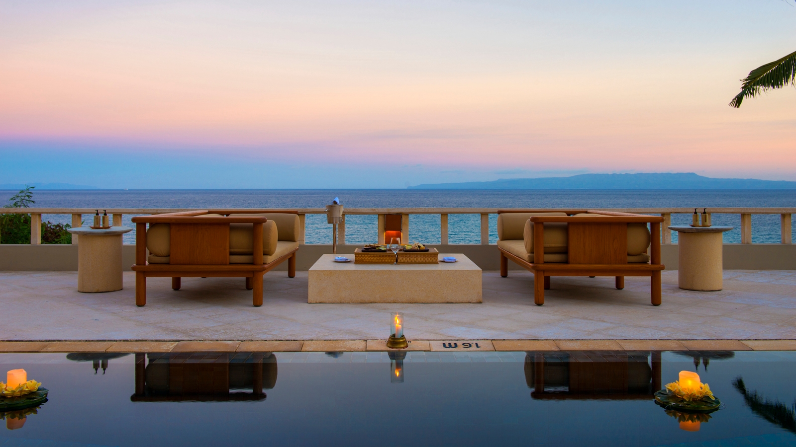 amankila-suite-sunset