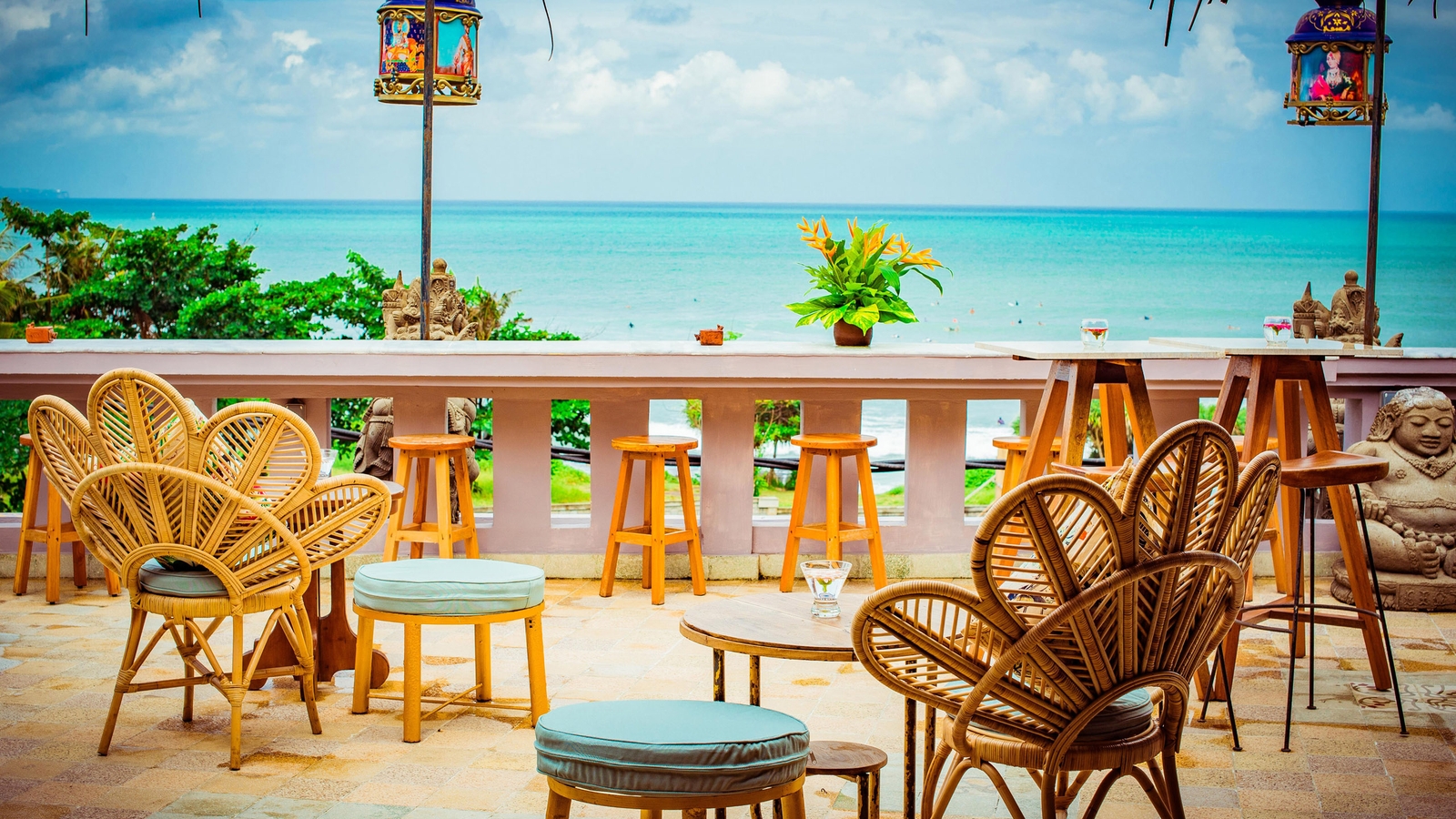 tugu-bali-terrace