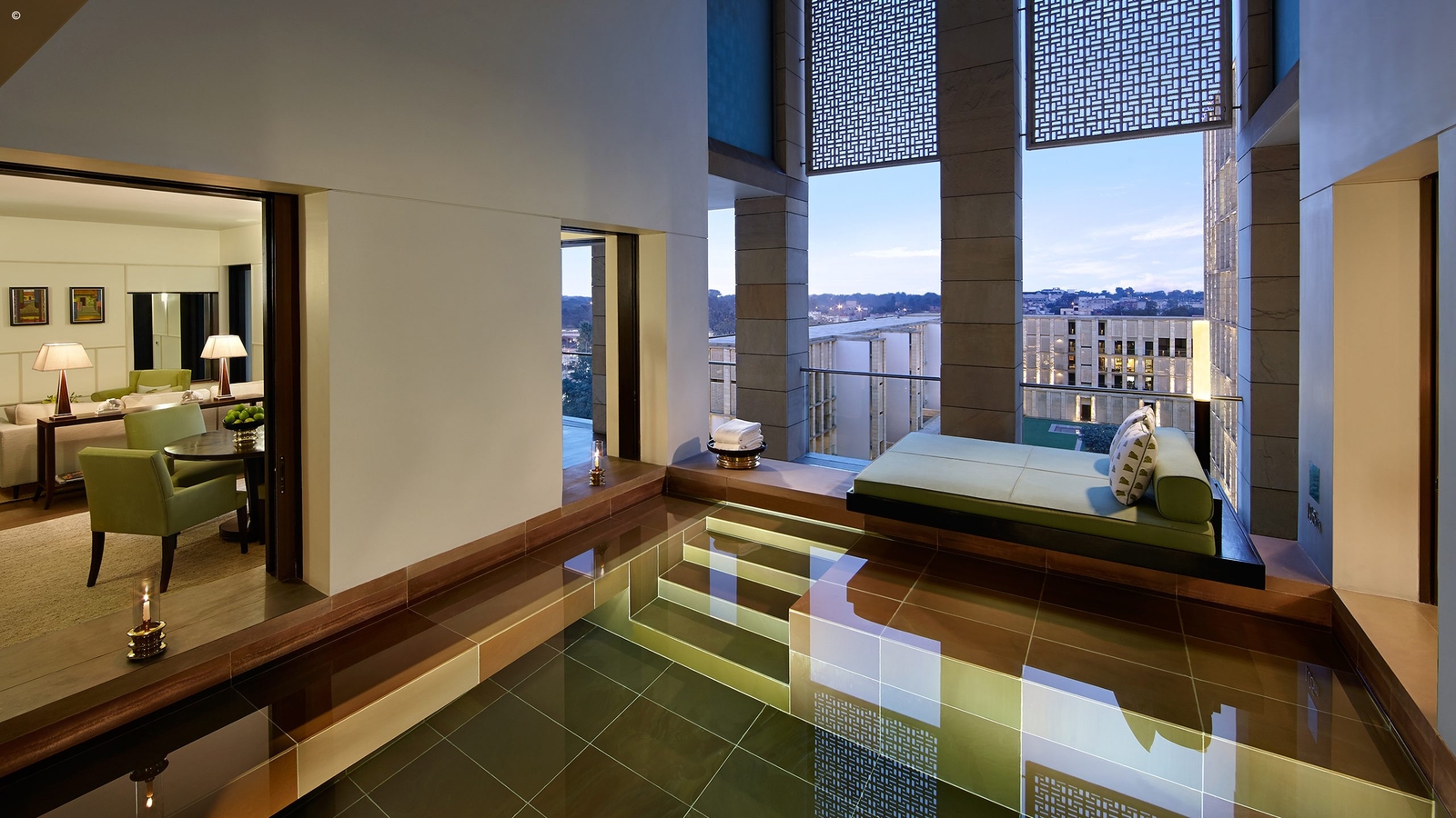 plunge-pool-the-lodhi-delhi-india