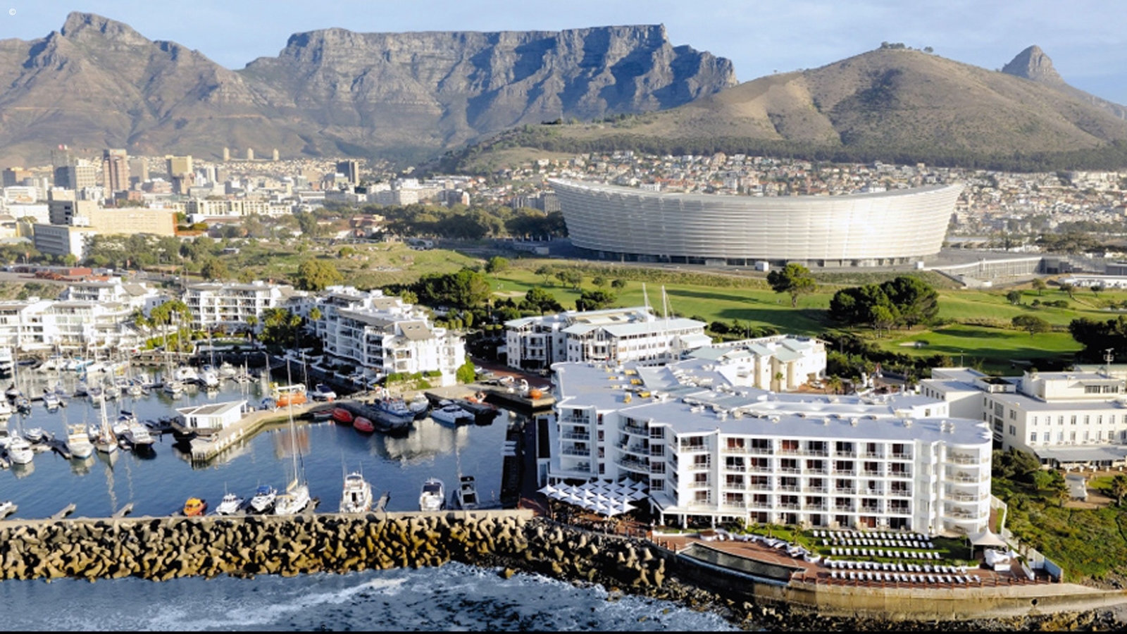 radisson-blue-cape-town-exterior