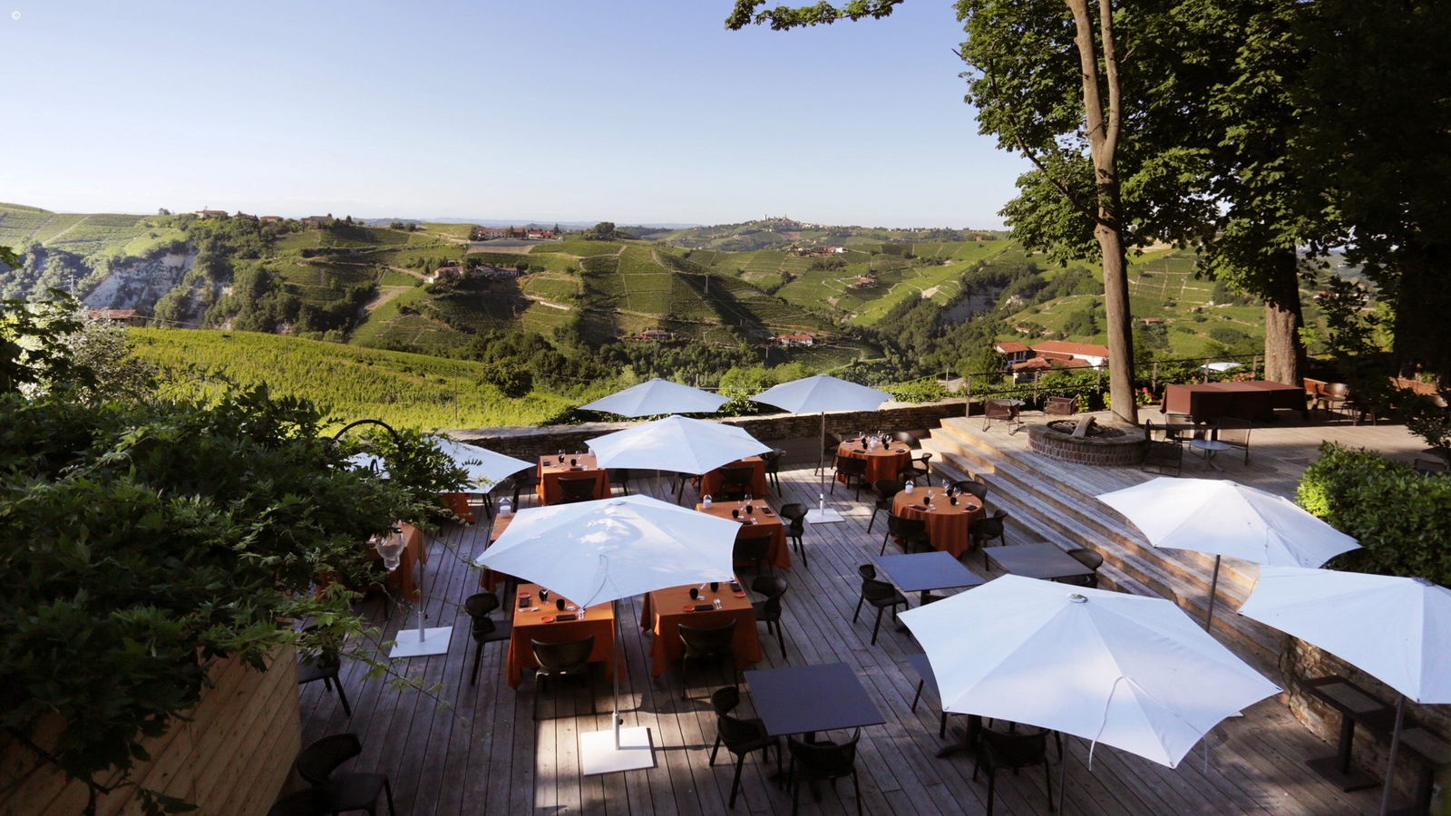 Restaurant terrace, Relais San Maurizio, Pidemont, Italy