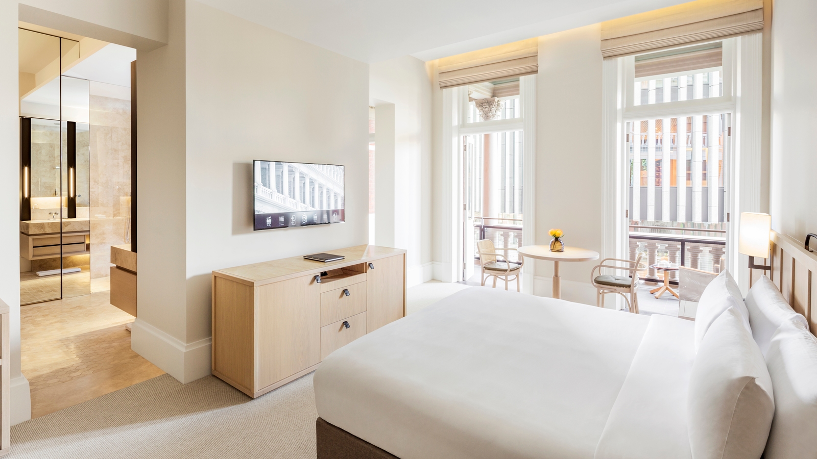 como-the-treasury-bedroom