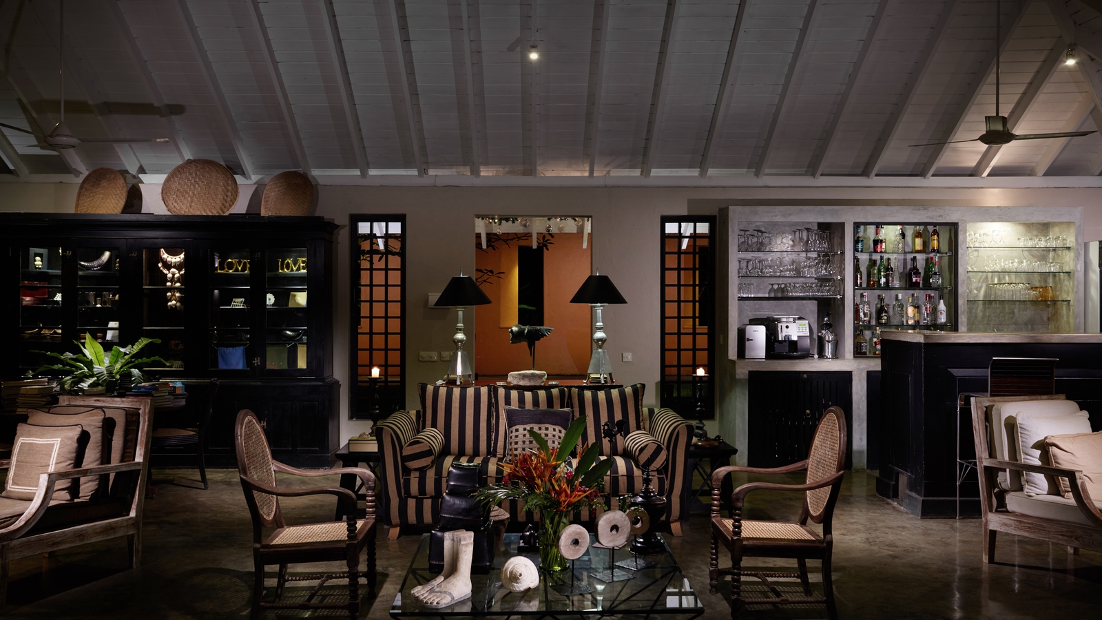 kahanda-kanda-lounge