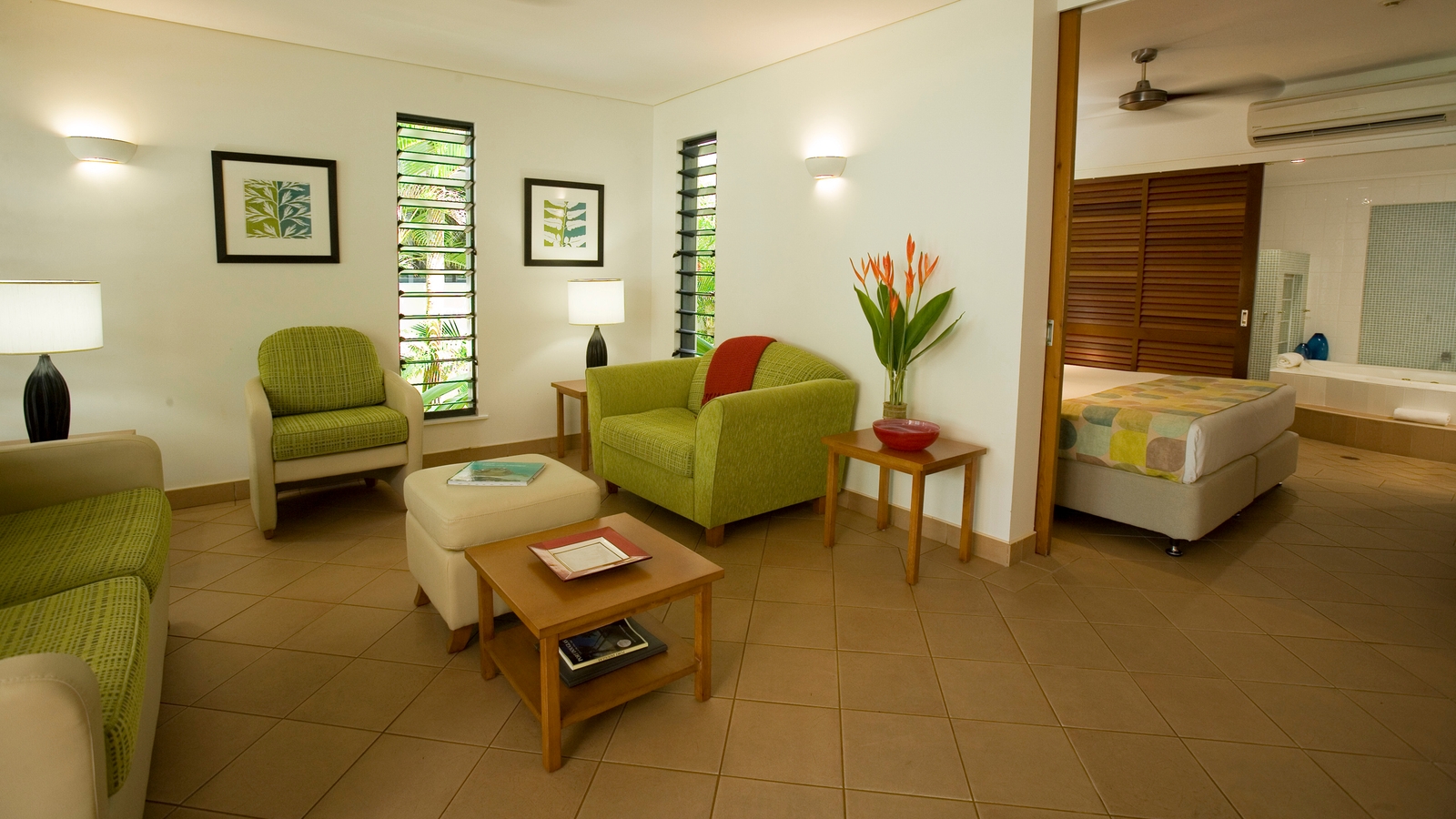 peninsula-boutique-living-room