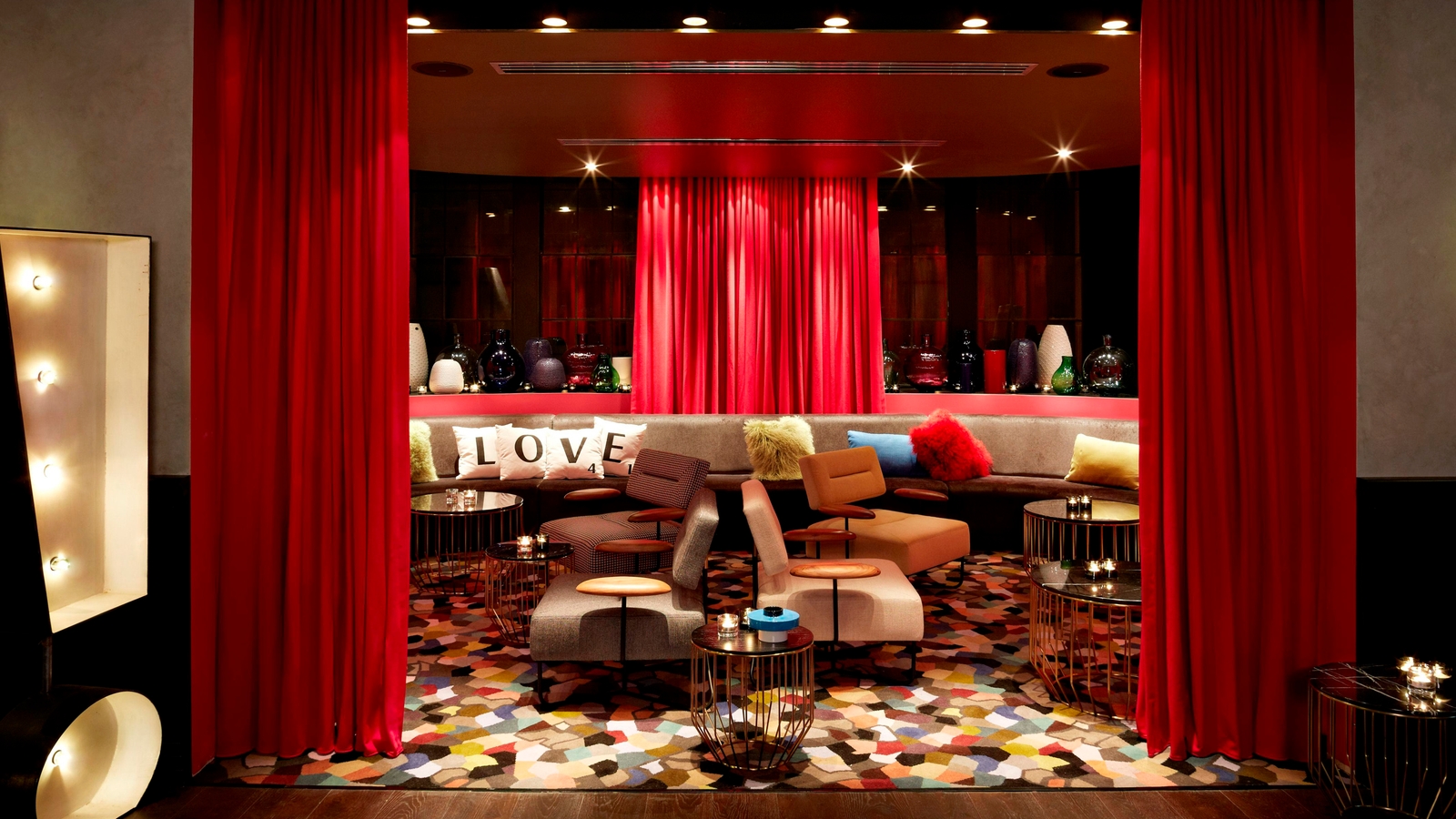 qt-sydney-vip-lounge