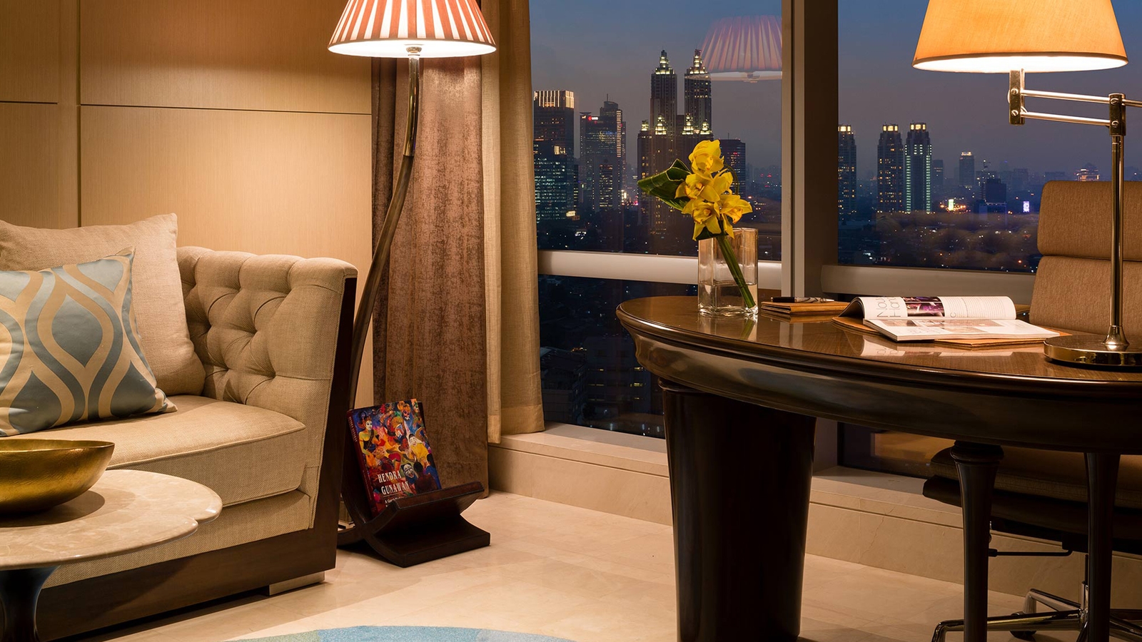 raffles-jakarta-suite