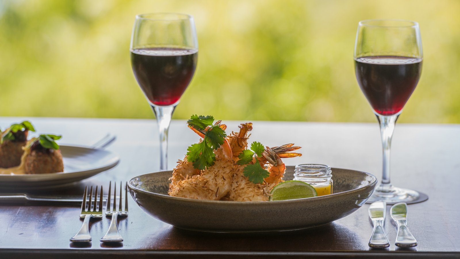 thala-beach-nature-reserve-food