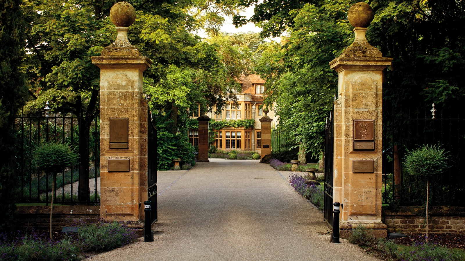 manoir-aux-quatre-saisons-gates