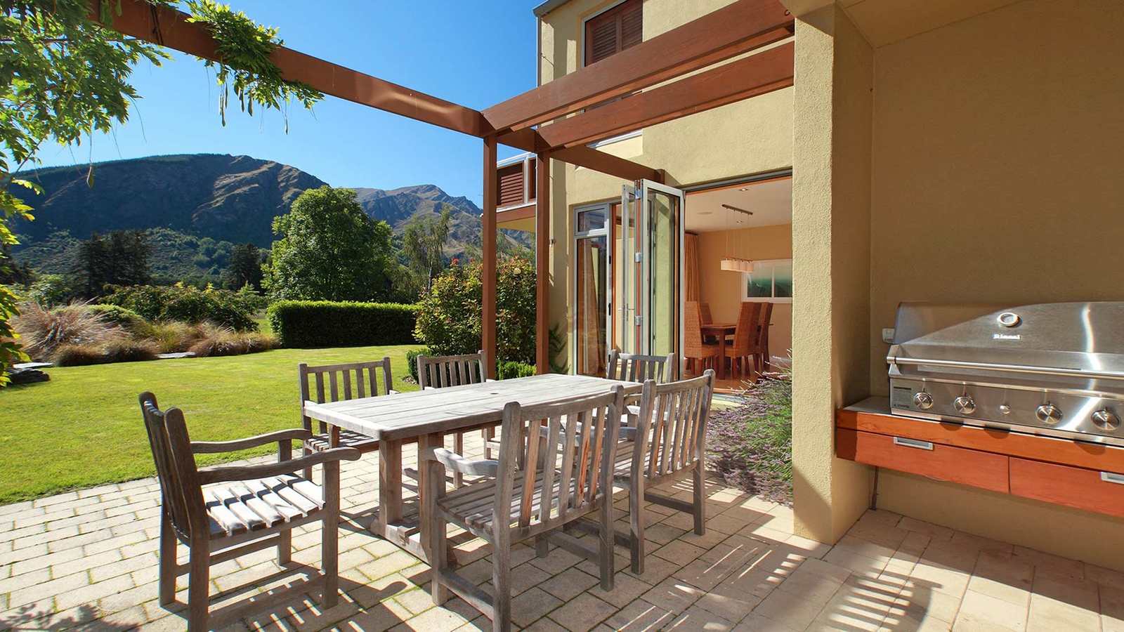 milbrook-queenstown-terrace