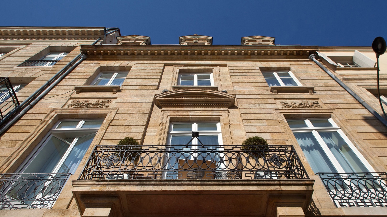 boutique-hotel-bordeaux-exterior-1