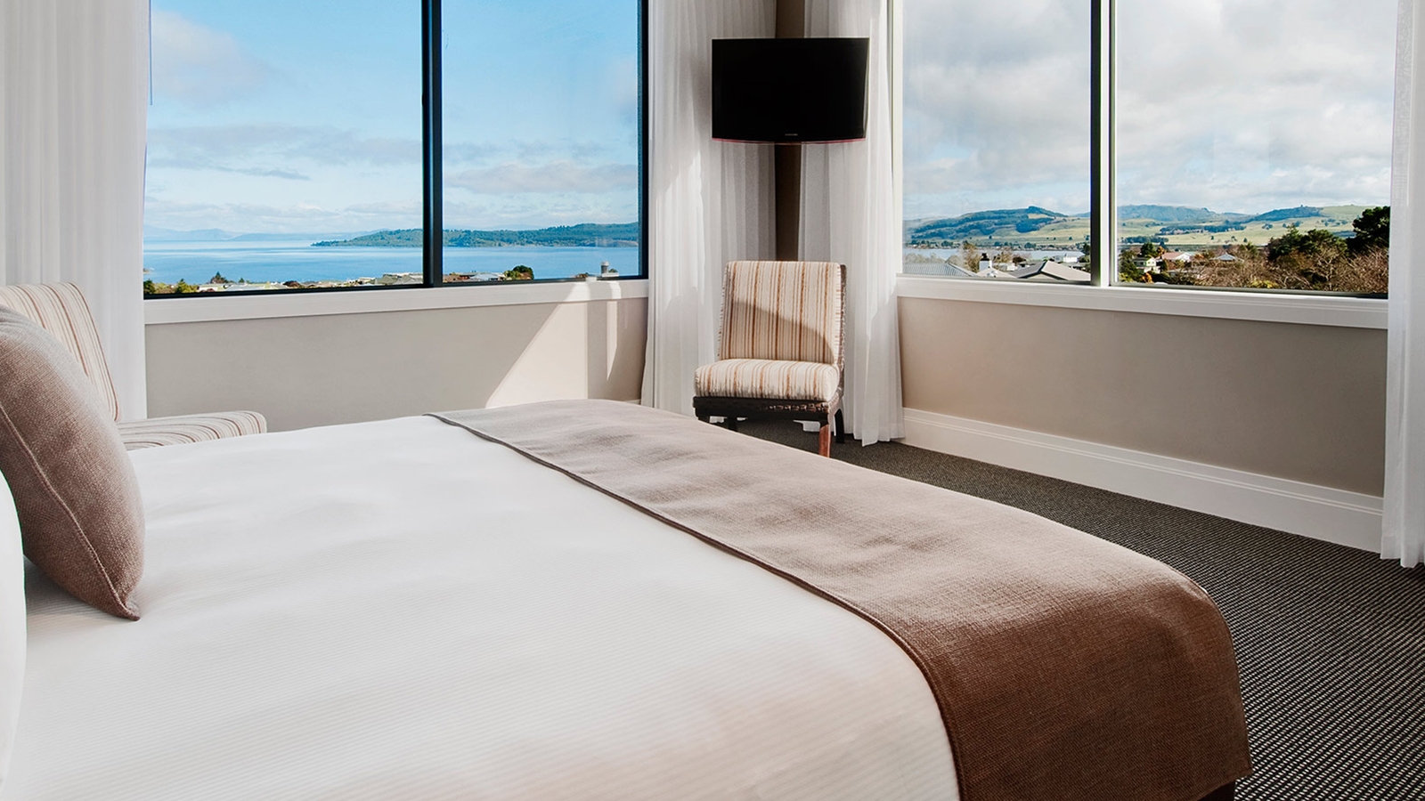 hilton-taupo-bedroom