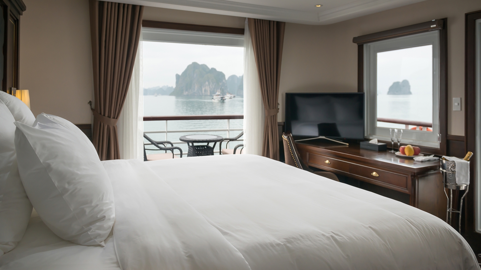 paradise-elegance-cabin-2