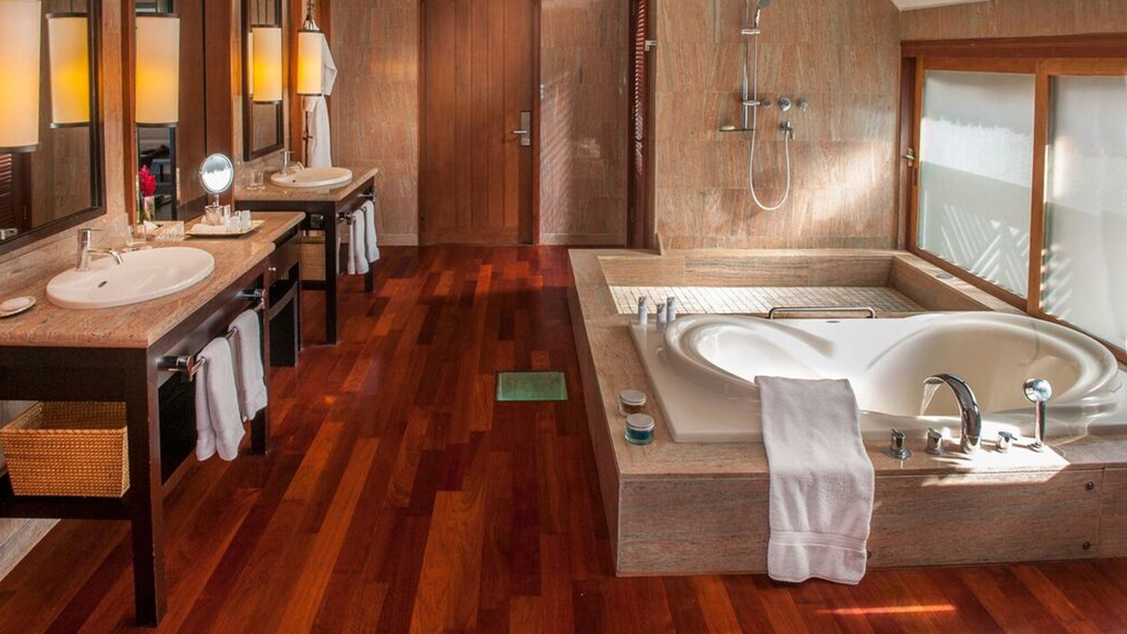st-regis-bora-bora-villa-bathroom
