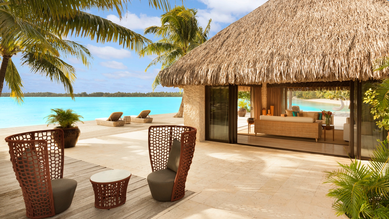 st-regis-bora-bora-villa-decking