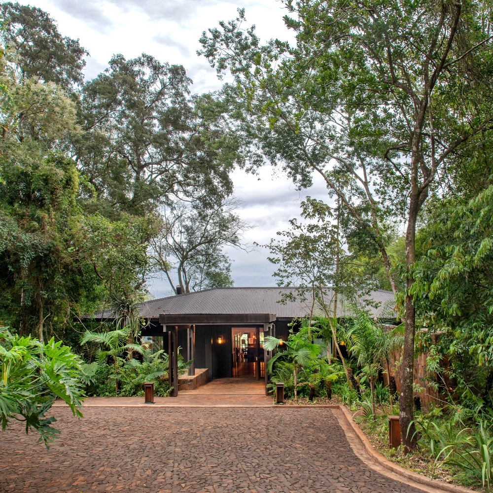 The entrance of Awasi Iguazu.