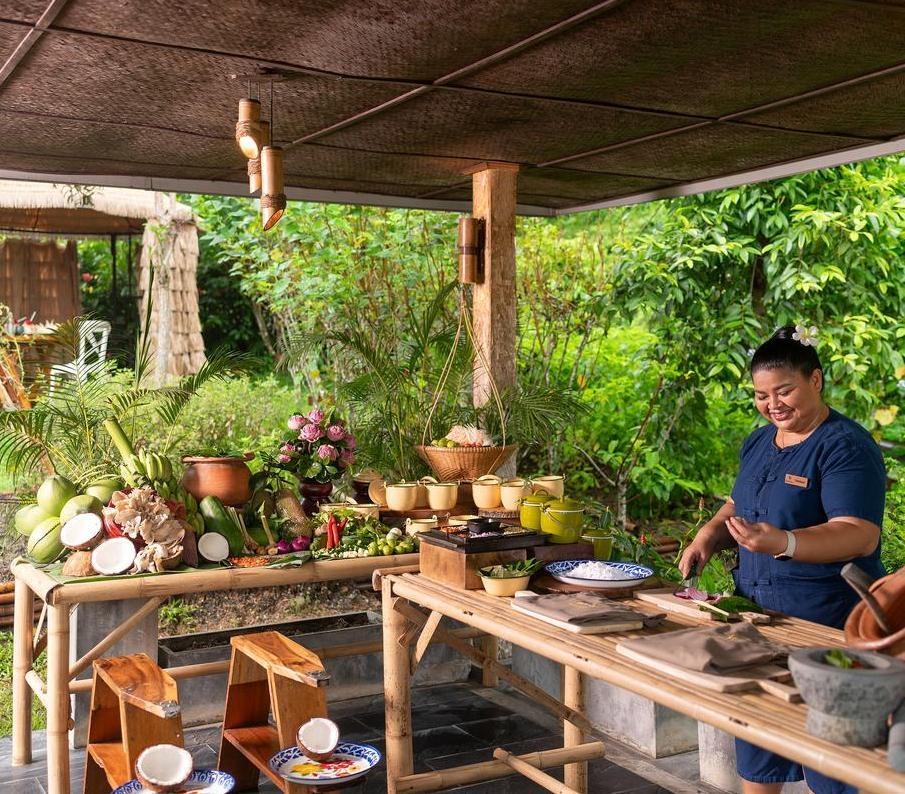 An expert chef in Keemala's culinary academy.