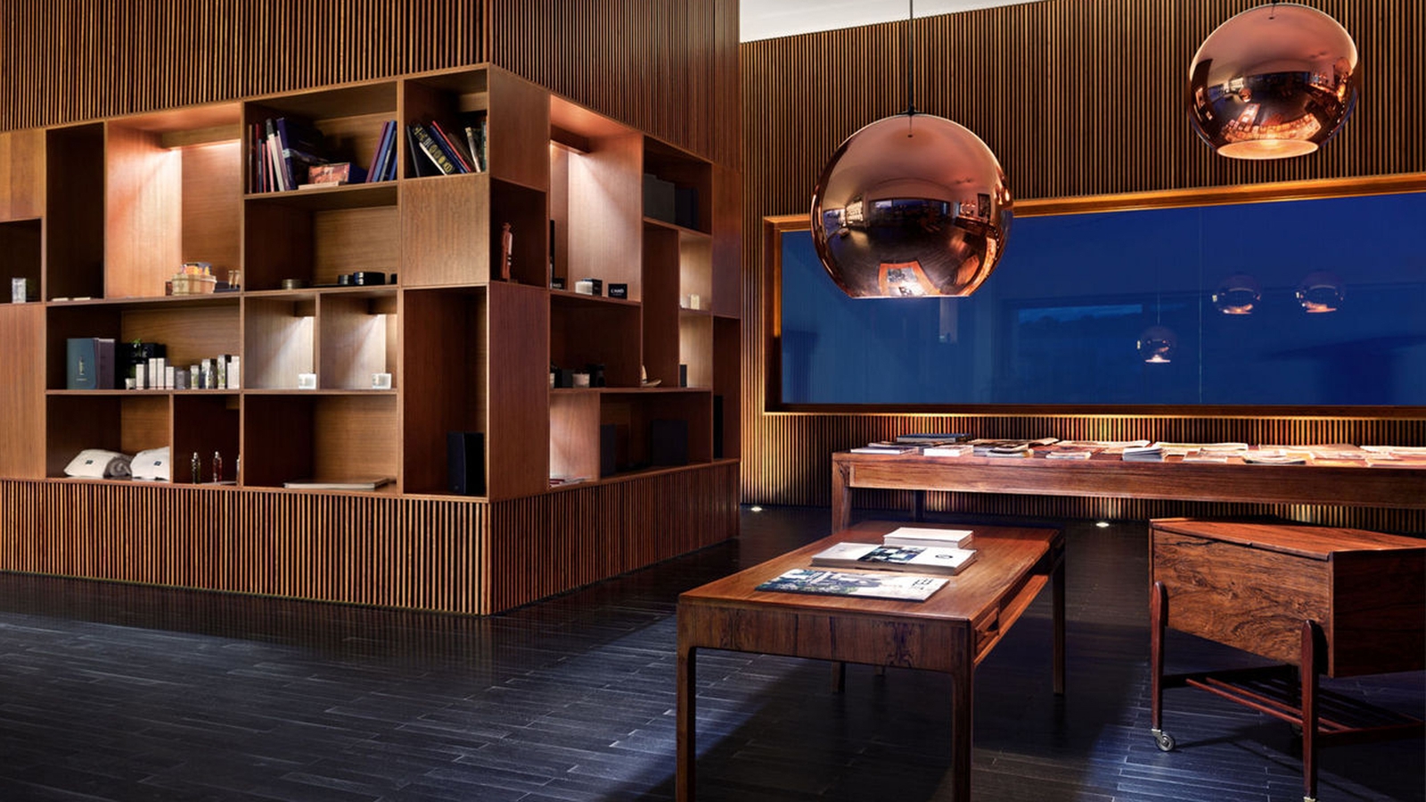 l-and-vineyards-lobby