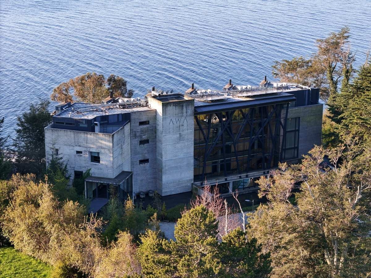 Exterior of Hotel AWA.