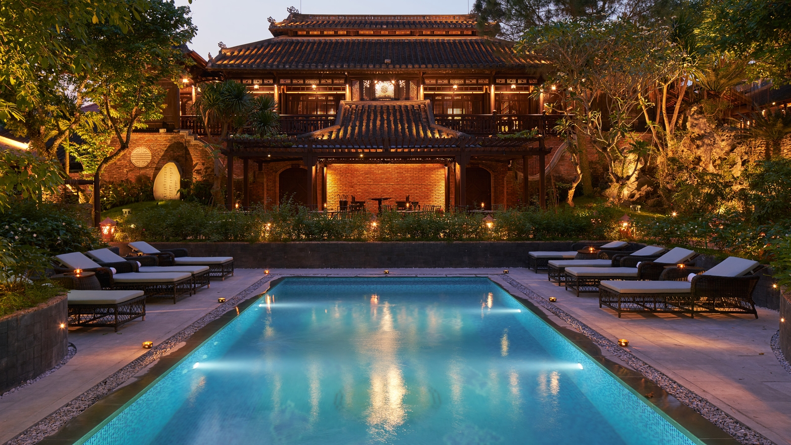 ancient-hue-garden-house