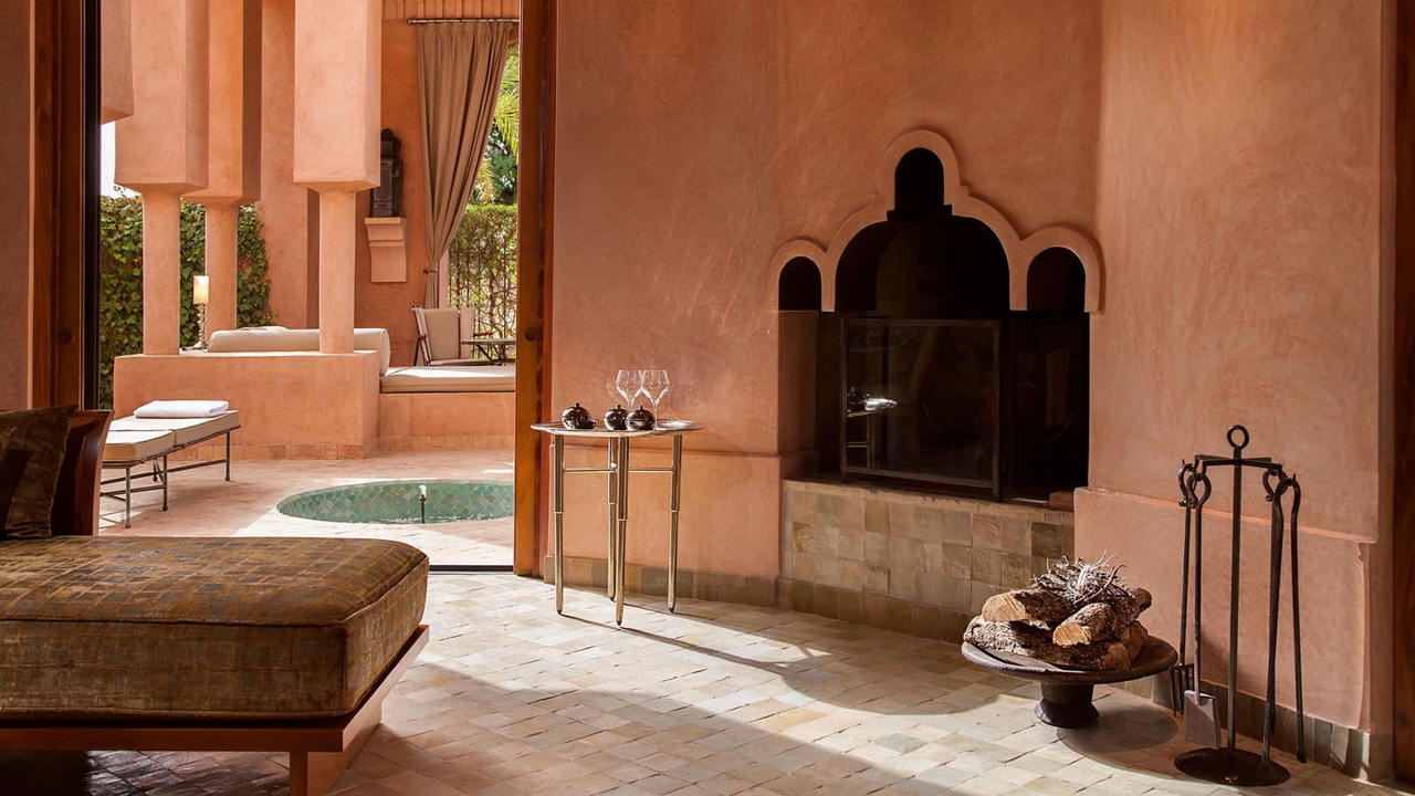 Amanjena room with outdoor view