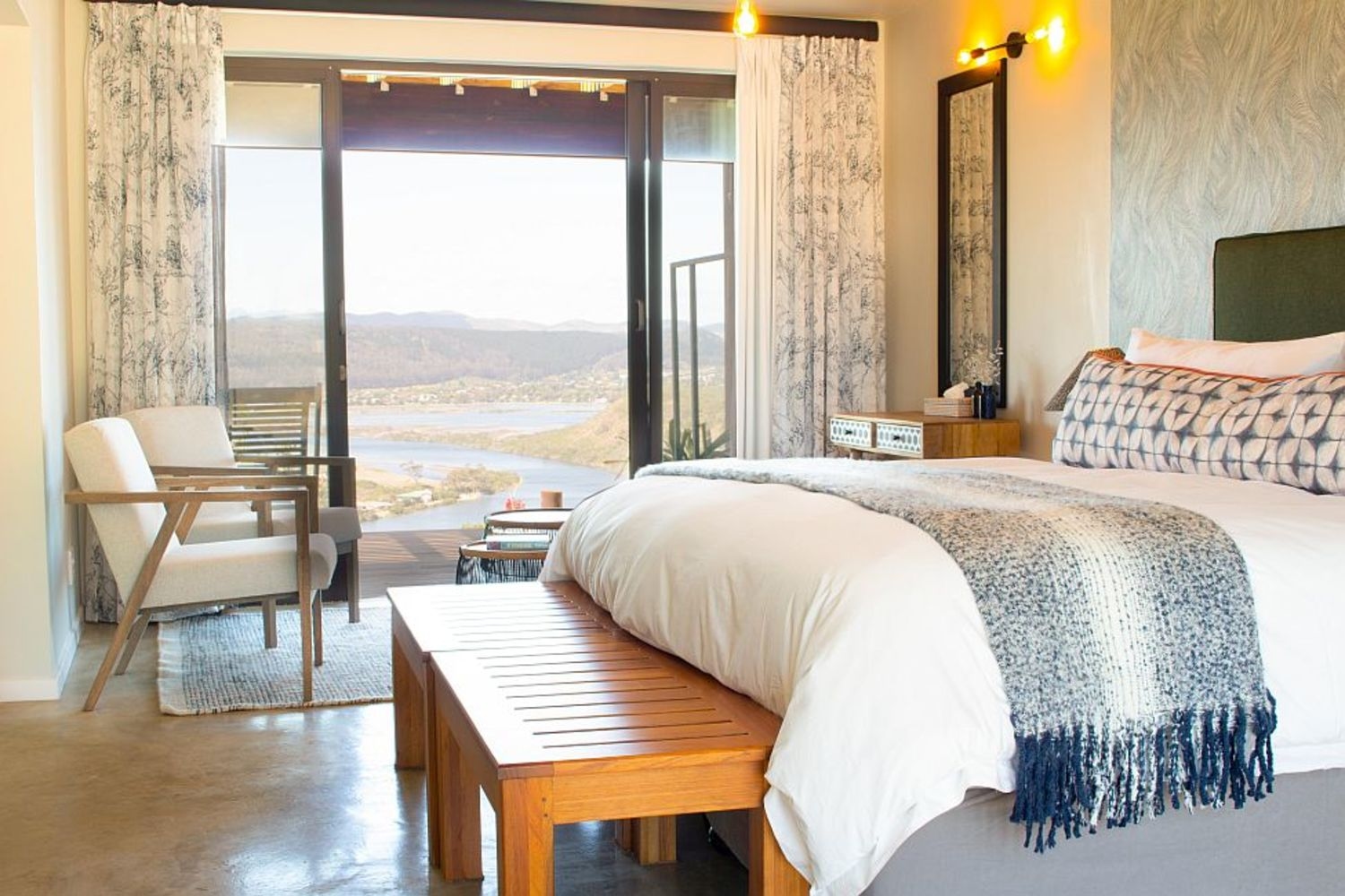 A bedroom at Simbavati Fynbos on Sea