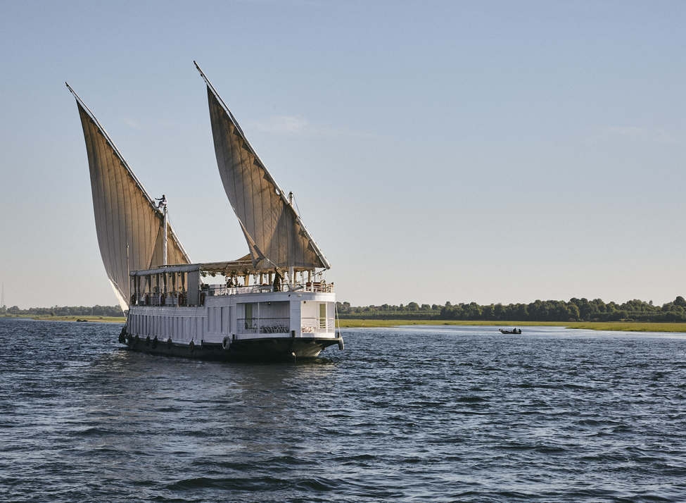 The exterior of the Lotus dahabiya from Lazuli.