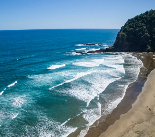 karekare-beach