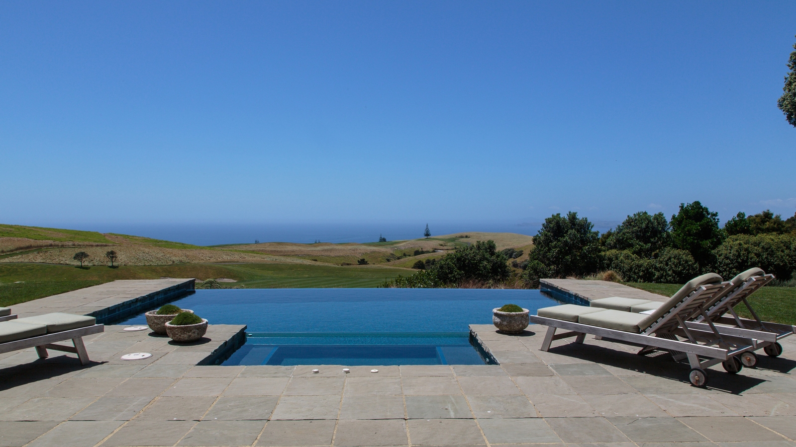 lodge-at-kuari-cliffs-owners-cottage-pool