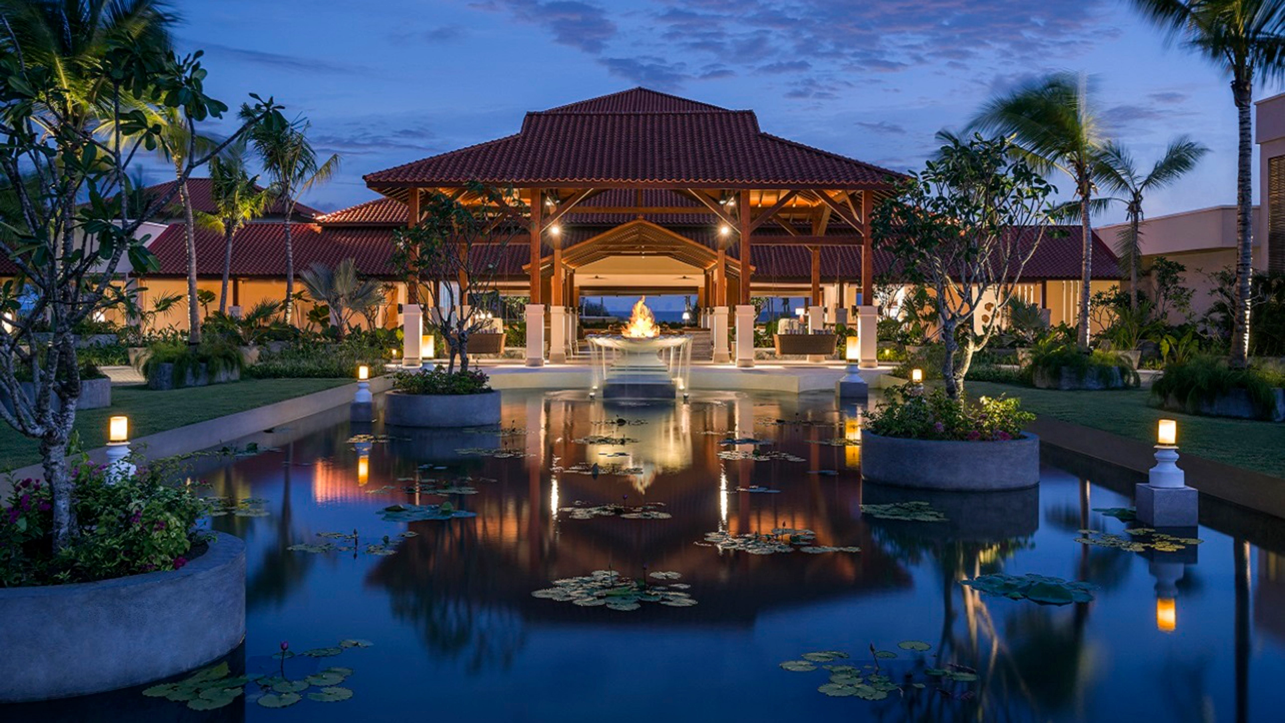 shangri-la-hambantota-exterior-night