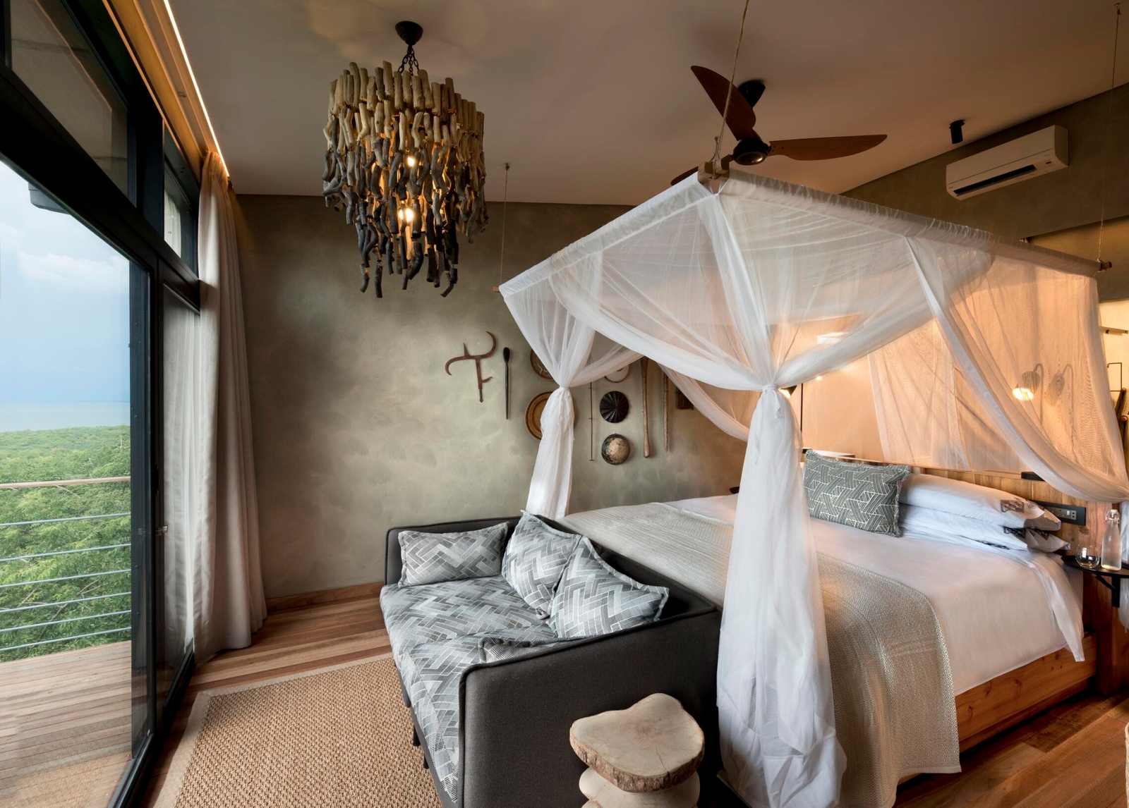 Bumi Hills, Zimbabwe