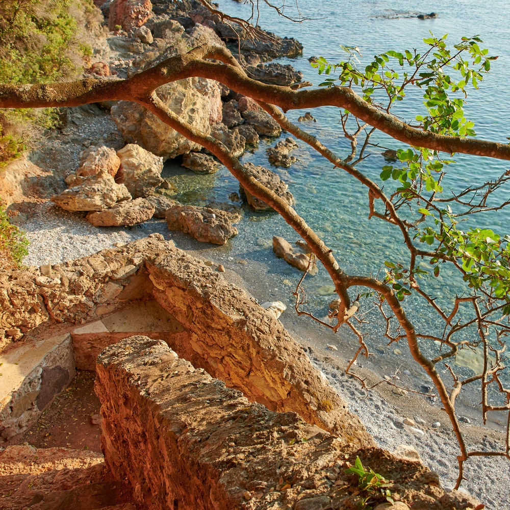 Patrick & Joan Leigh Fermor House a path that takes you to the beach