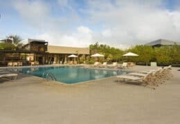 Finch-Bay Eco Resort