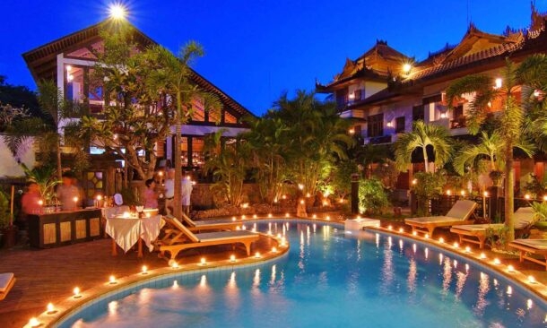 Hotel by the Red Canal