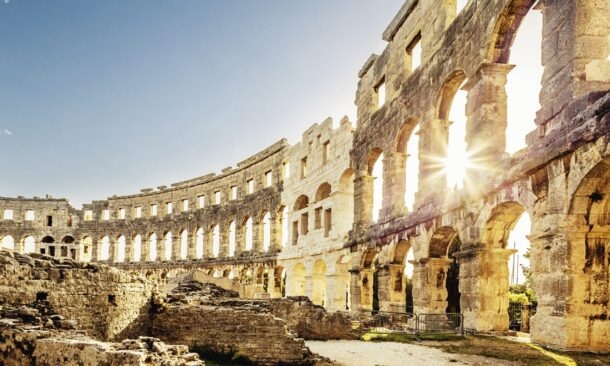 Food and Wine, Vibrant Cities and Beautiful National Parks