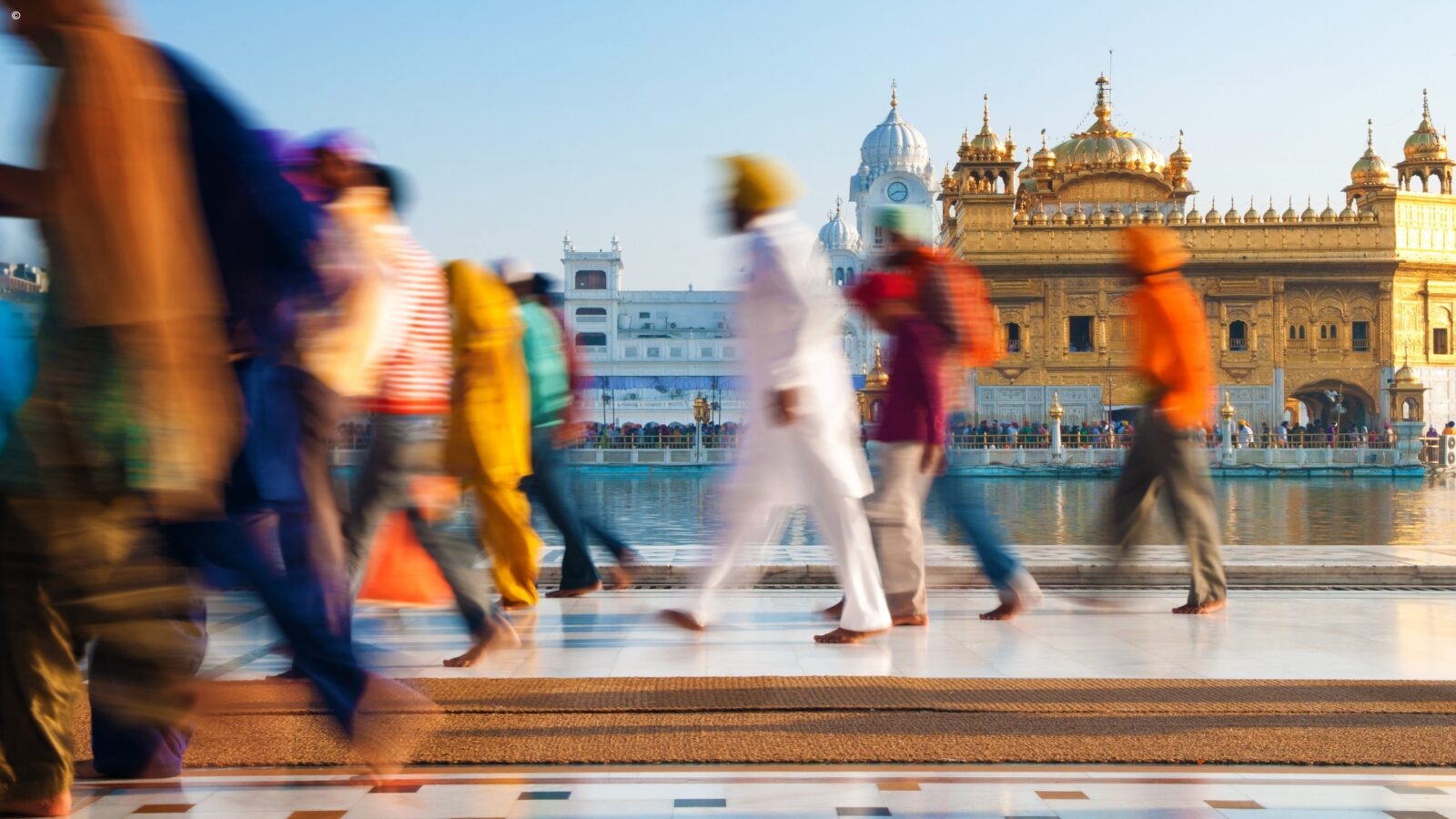 people-golden-temple-india