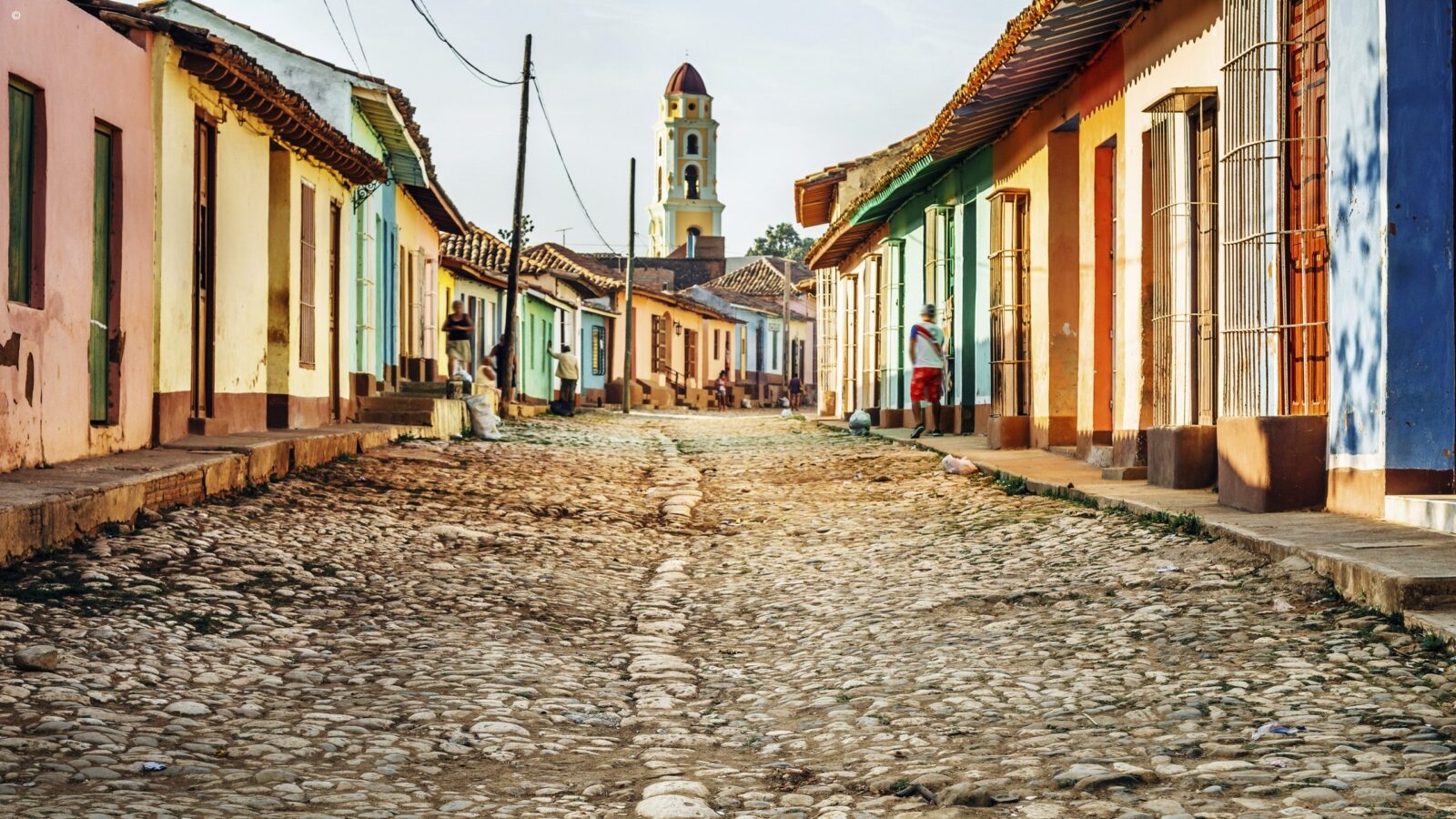 trinidad-colourful-street
