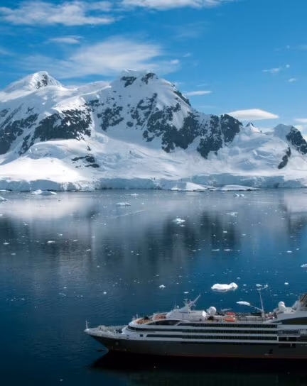 The Ultimate Antarctica Travel Guide