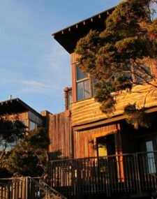 Hapuku Lodge & Tree Houses