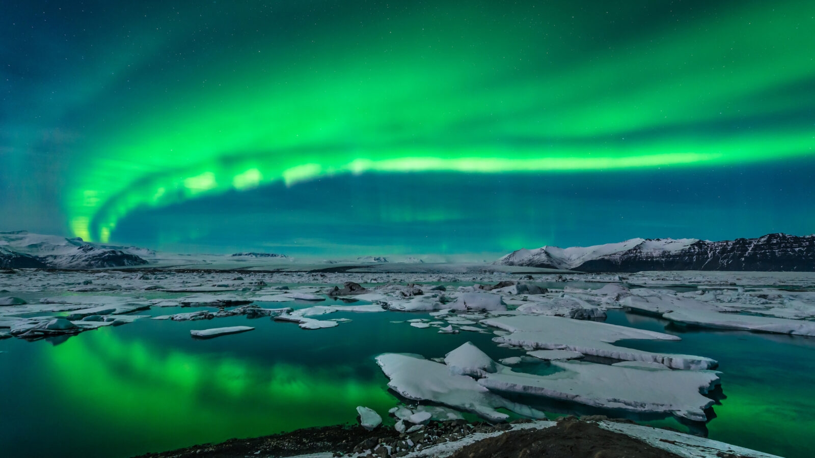 northern-lights-iceland