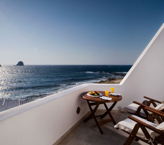 melian-hotel-milos-terrace