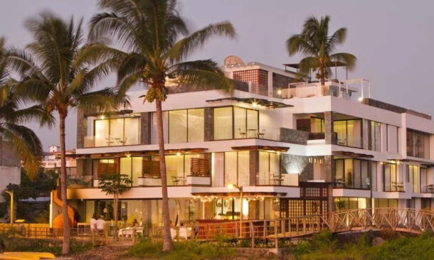 Golden Bay Hotel & Spa