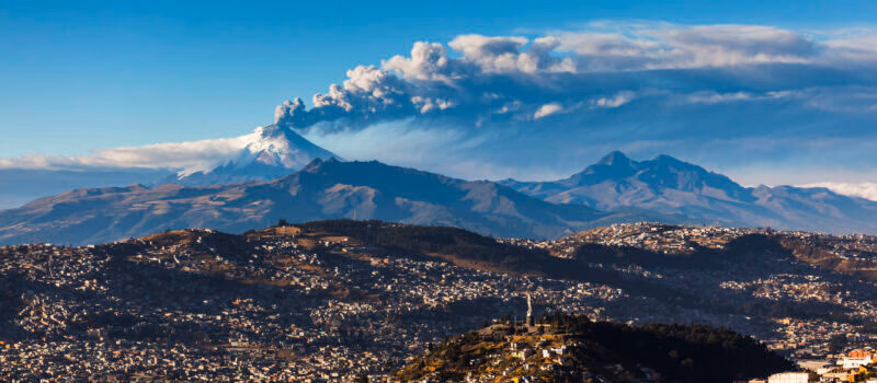 quito-cotopaxi-view-ecuador