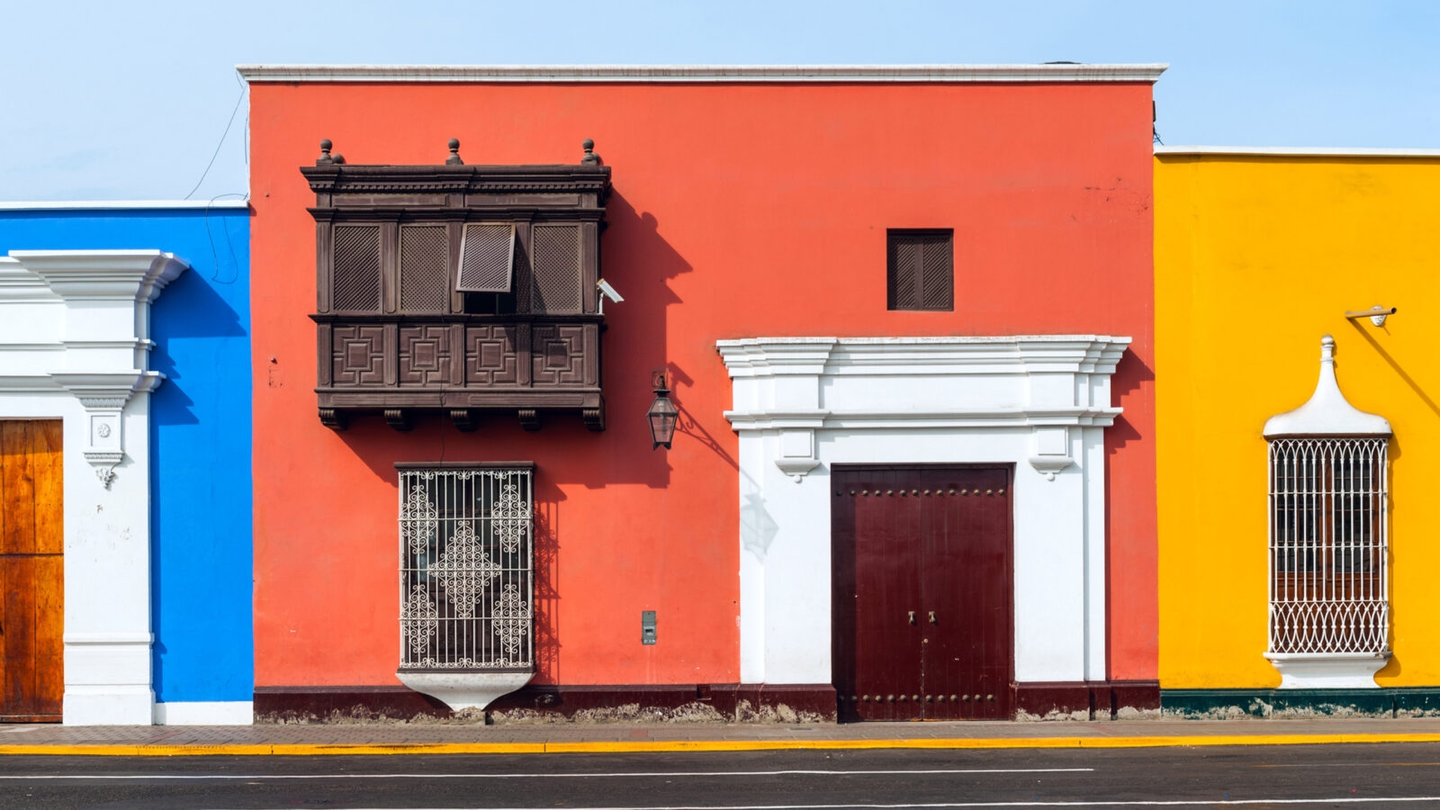 trujillo-colourful-houses