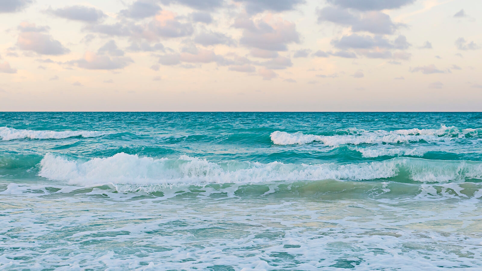 cayo-santa-maria-cuba-beach-waves