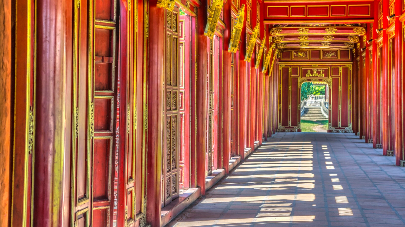 hue-imperial-palace-vietnam