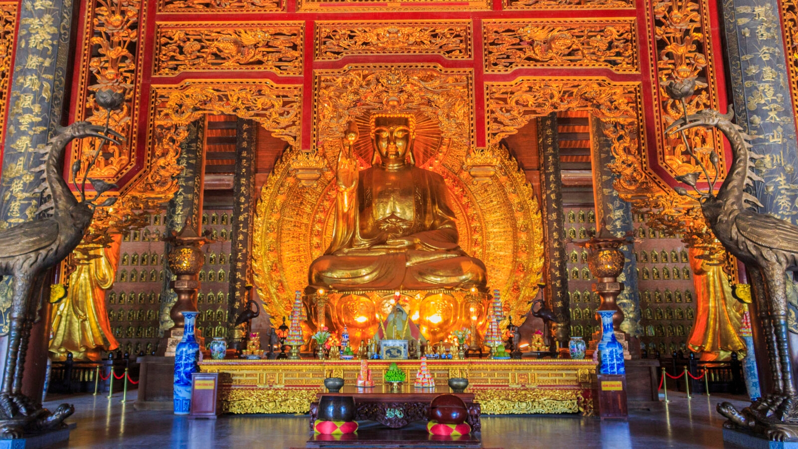 The buddha statue in Bai Dinh pagoda
