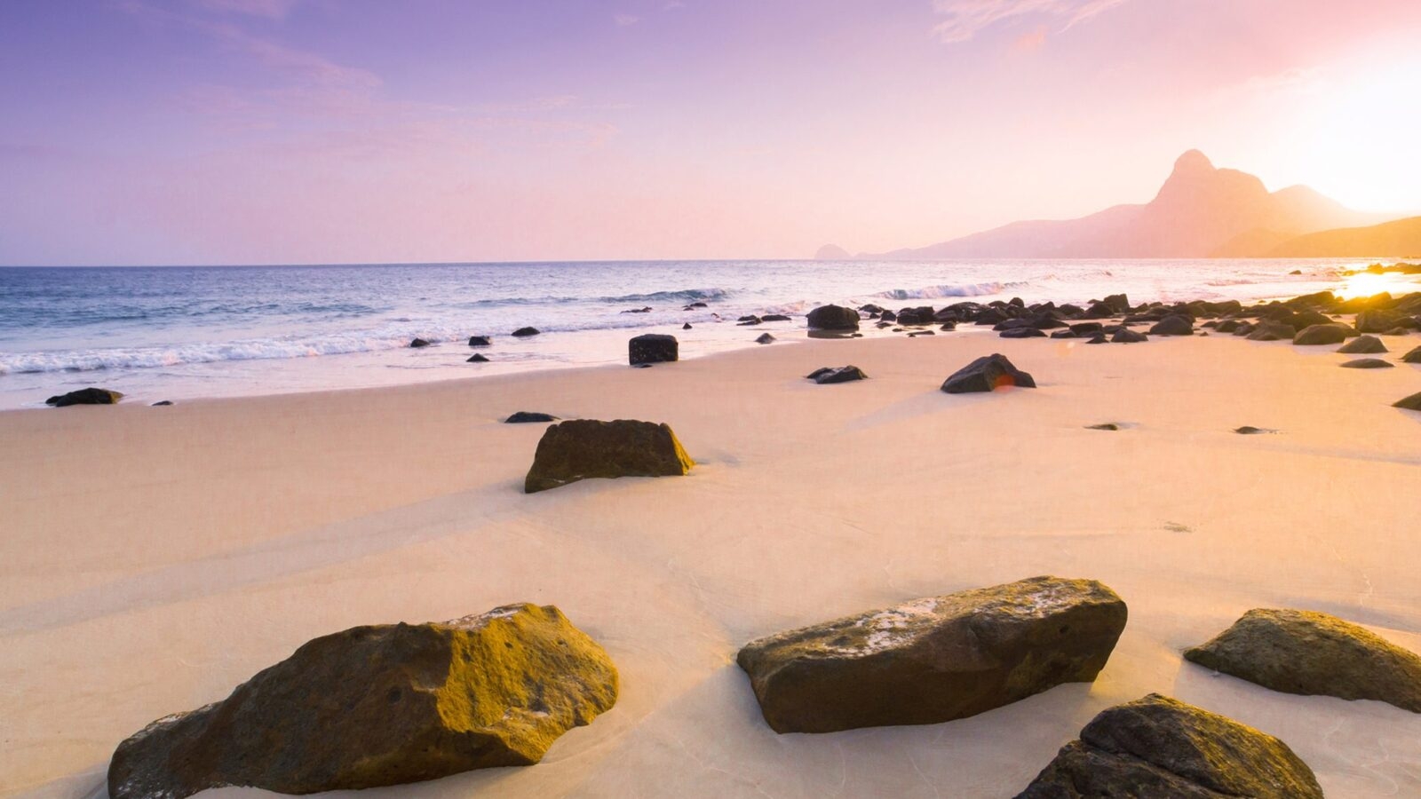 bai-nhat-beach-vietnam-sunset