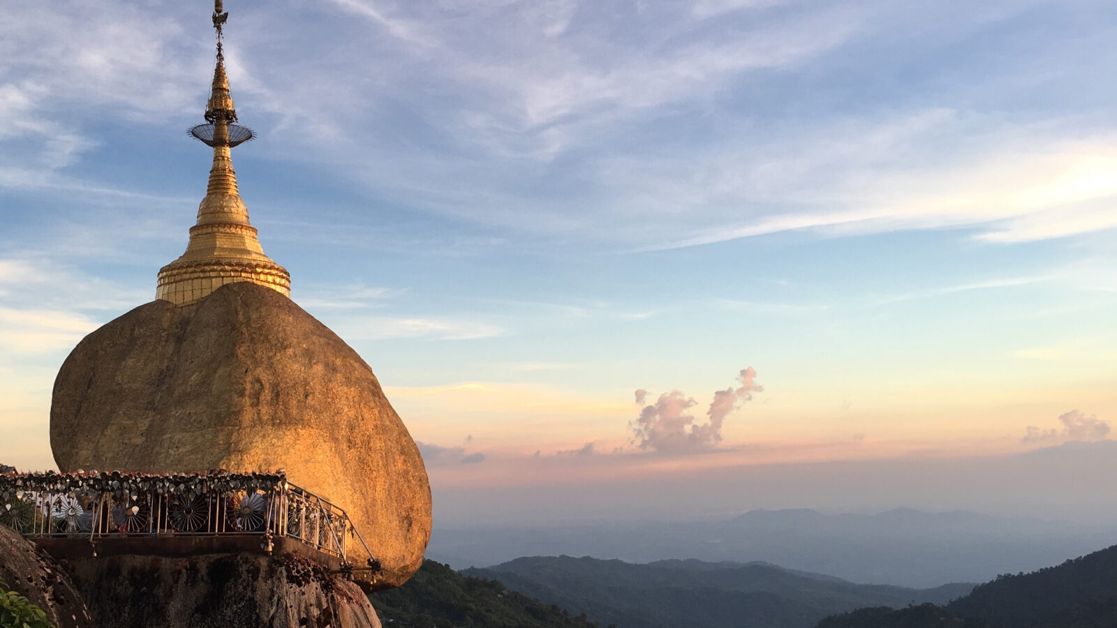 kyaiktiyo-pagoda-myanmar