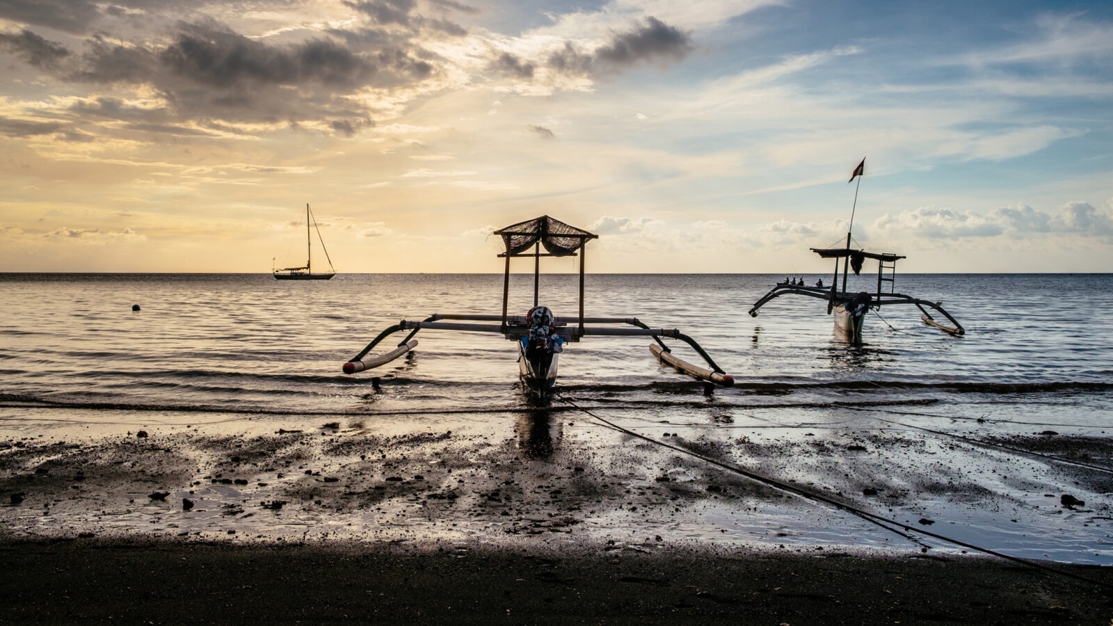 lovina-indonesia-boats-sunset